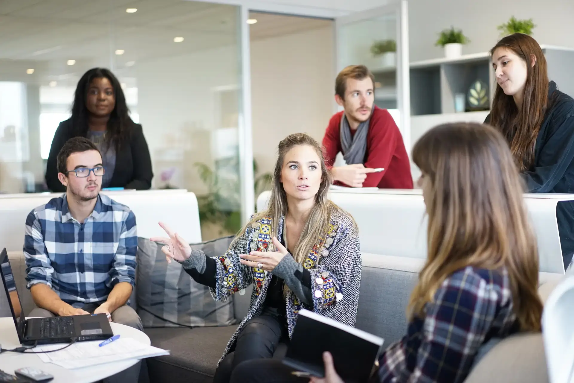 computer-working-person-group-people-meeting